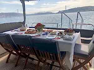 Deniz üzerinde özel davet